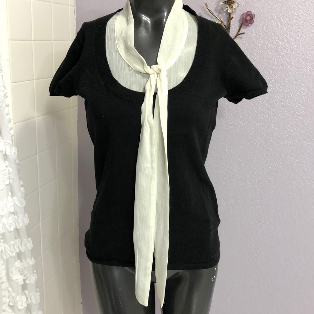 Short sleeve one piece sweater color black